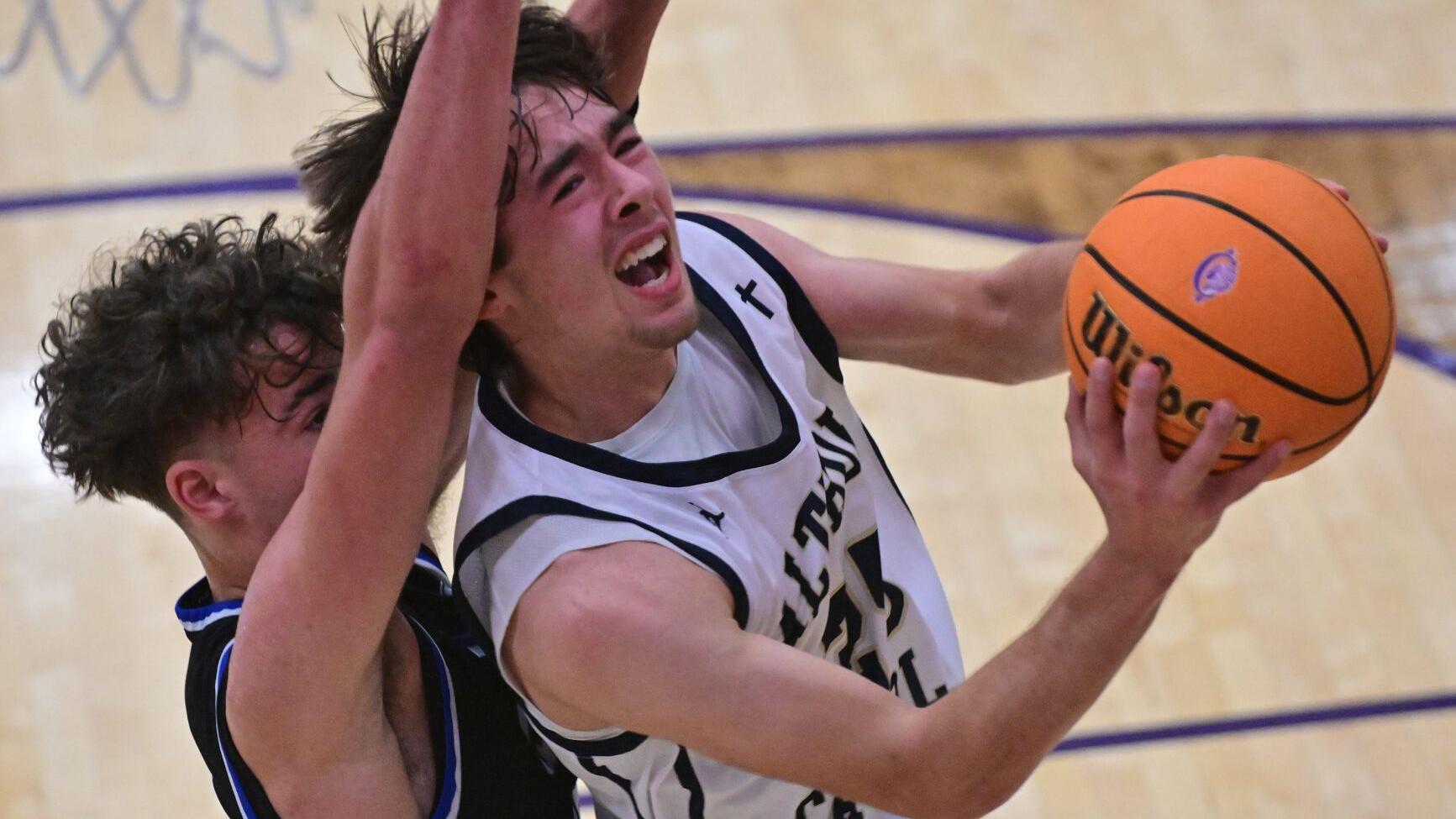 Althoff hangs tough before falling to Quincy in semifinals of 40th Collinsville tournament